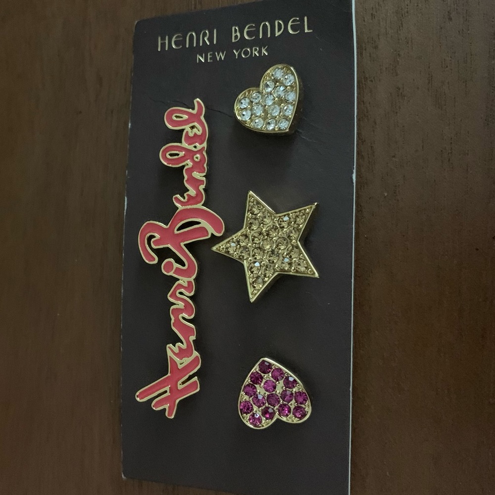 Henri Bendel pins